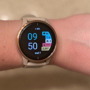 Garmin Venu Light Sand with Rose Gold